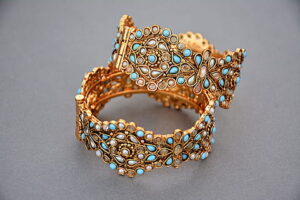 jewellery-golden-gold-jewelry-thumbnail